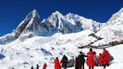 玉龙雪山景区介绍(玉龙雪山景区介绍简介)