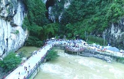 巴马旅游攻略必玩的景点(巴马旅游攻略必玩的景点巴马现在的气温)