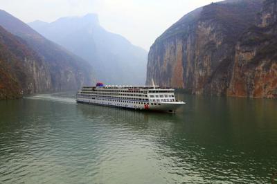 长江三峡游轮旅游多少钱(长江三峡游轮旅游攻略佳线路)